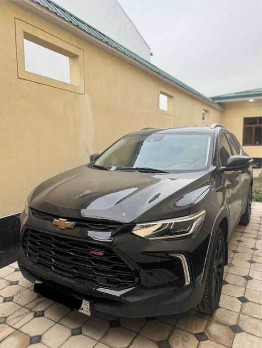 Tracker 2 2023 premier srocno