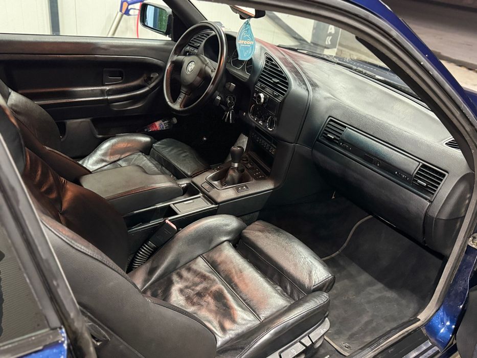 BMW e36 320i Купе