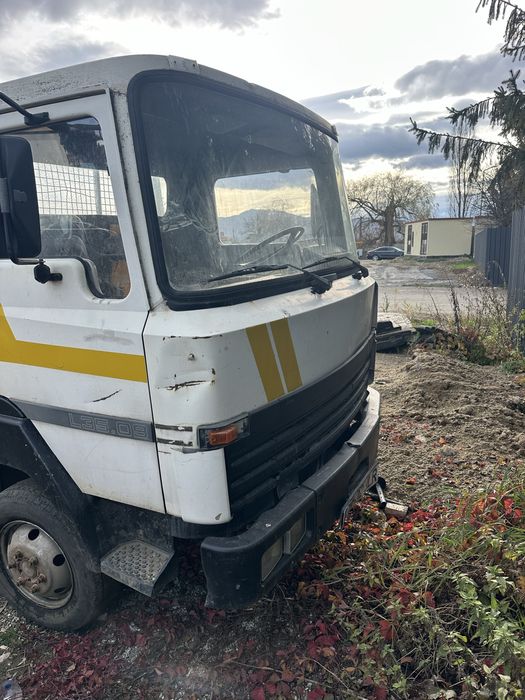 Vând camionetă basculabilă