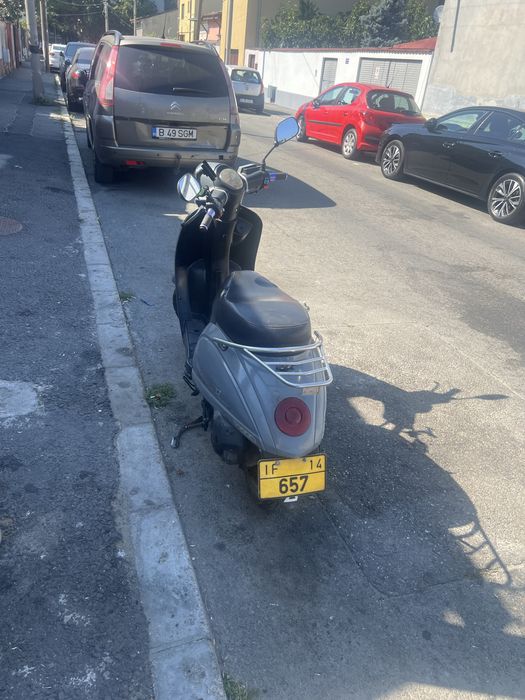 Vand scuter sau schimb fara permis cu carte talon si ITP valabil
