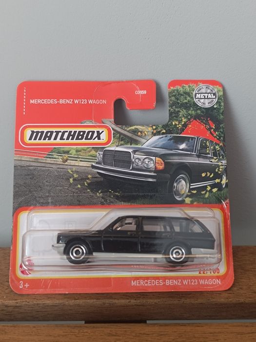 Mercedes Benz w123 Wagon Matchbox Hot Wheels