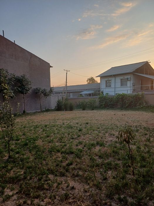 Yer Sotiladi  . Xovlimizni ogorodi aloxida bo'lingan