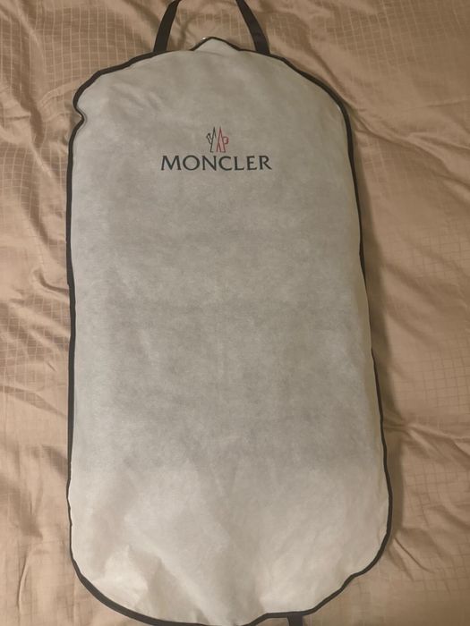 Оригинално яке monchler x valentino