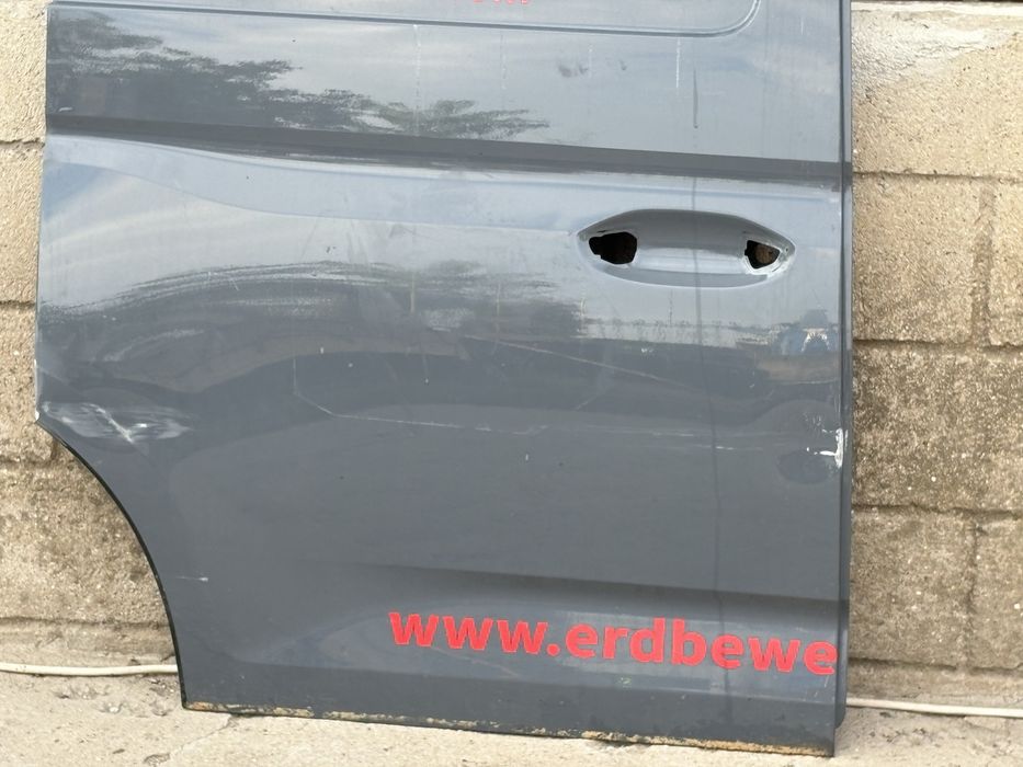 Дясна плъзгаща врата за Кади 4 / VW Caddy IV 2020+