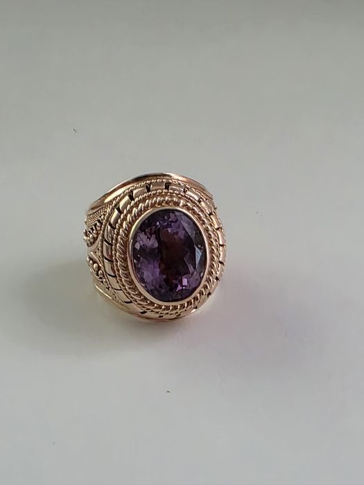 Продам золотой перстень