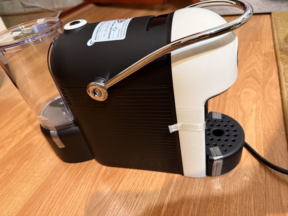 Espressor capsule Lavazza