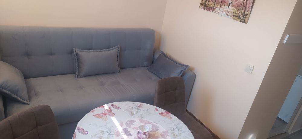 Дава се под наем Ателие в Варна, Център - 17 кв.м за 239.19 € - Снимка #5