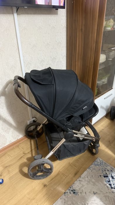 Продам каляску 2в1