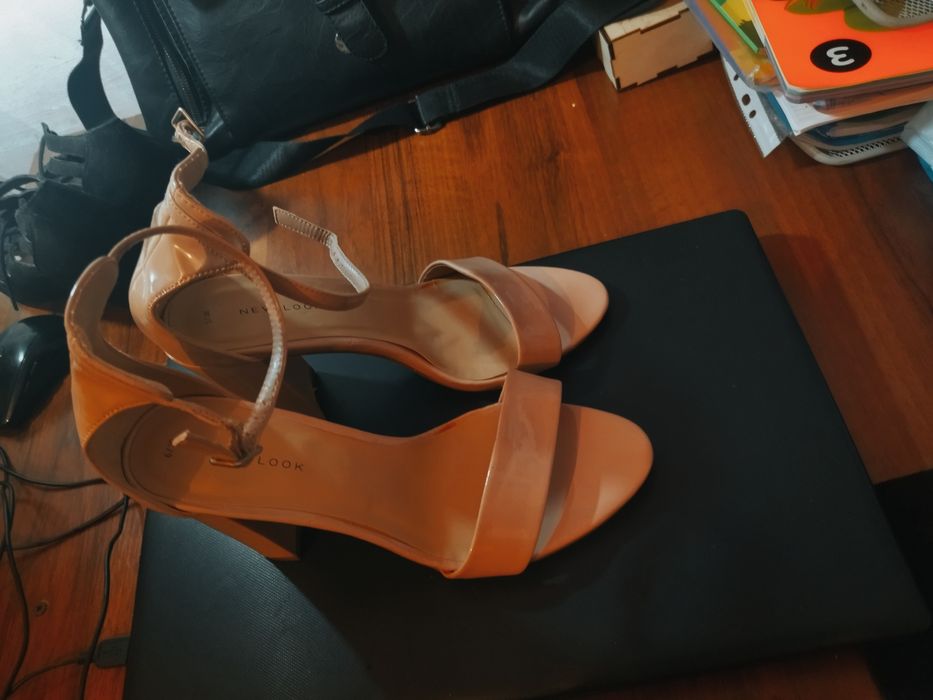 Обувь женская продаётся