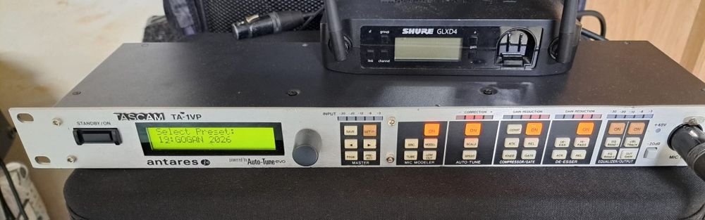 Vând procesor de voce TASCAM TA-1VP