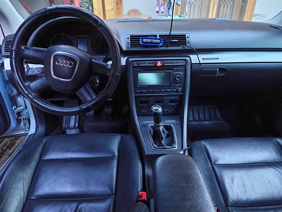 Audi a4b7 quattro