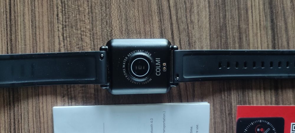COLMI смарт часовник