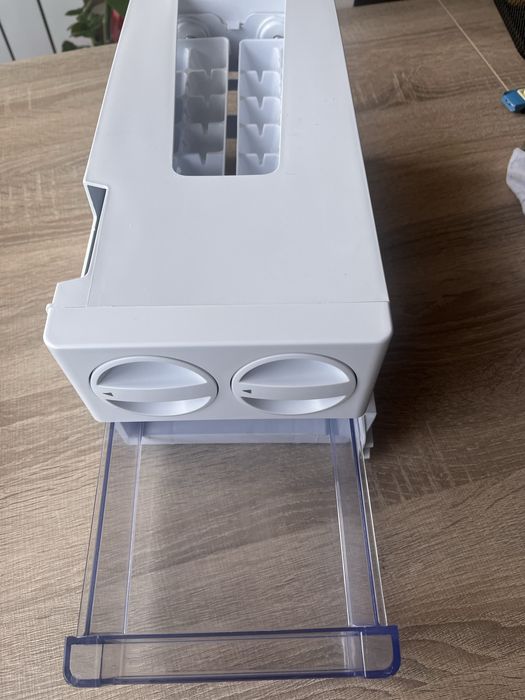 Ледарка бокс за хладилник Beko K70520 NE