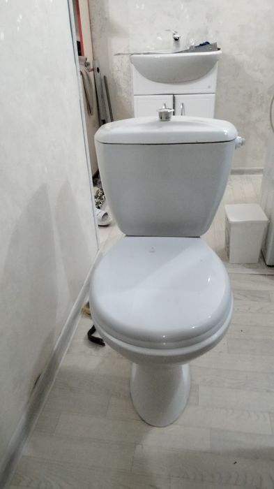 Унитаз.                        .