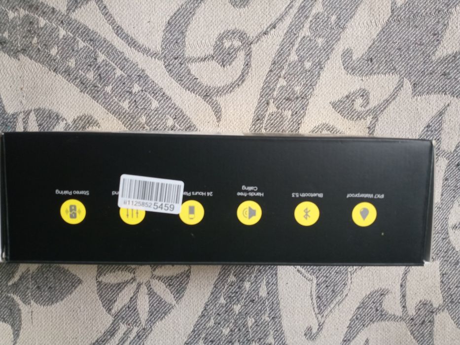 Музыкальная колонка новая со всеми причиндалами