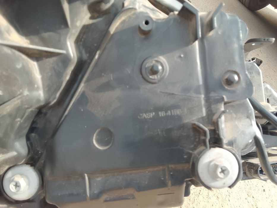 Продам фару от камри 70