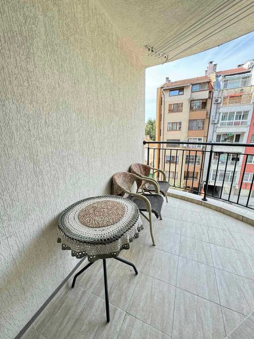 Дава се под наем Двустаен апартамент в Бургас, Лазур - 70 кв.м за 459 € - Снимка #7