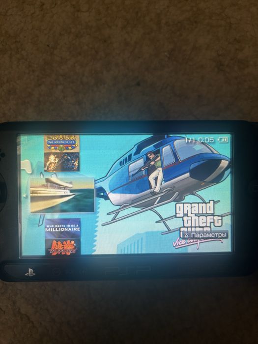 Sony PSP e-1008 прошитая.