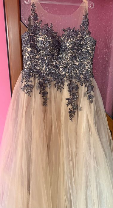 Абитуриентска рокля от  бутик „Емоция“