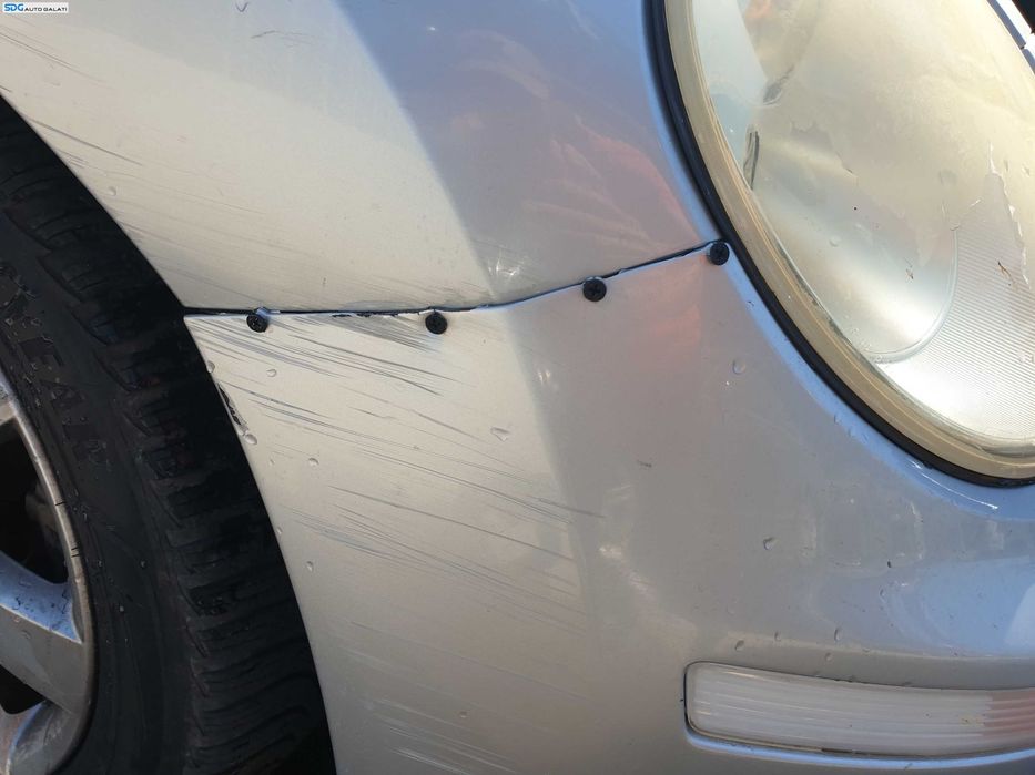 Bara Spoiler Fata cu Grile cu Defecte Volkswagen New Beetle FL Facelift 2005 - 2010 Culoare LA7W [K6829]