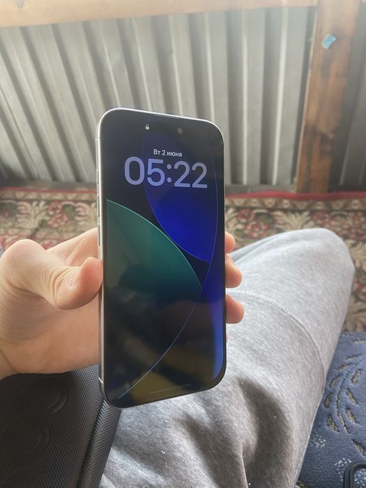 Идеальный iPhone 16 Pro белый