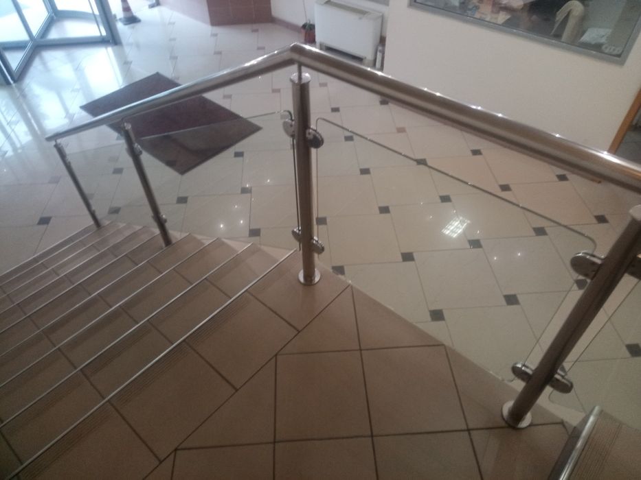 Парапети вити стълби