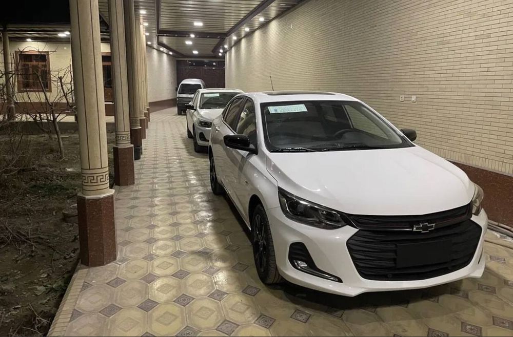 Onix Turbo Redline nasiya