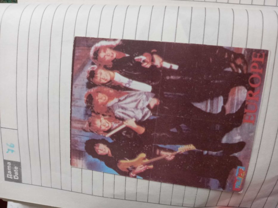 Продавам стари календарчета