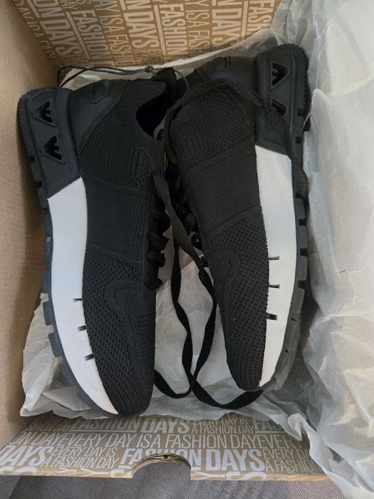 Маратонки Армани Нови