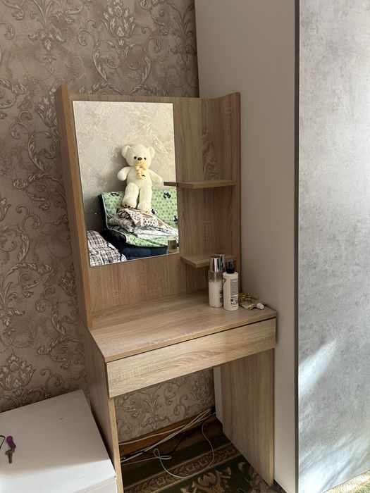 Туалетный столик ЛДСП