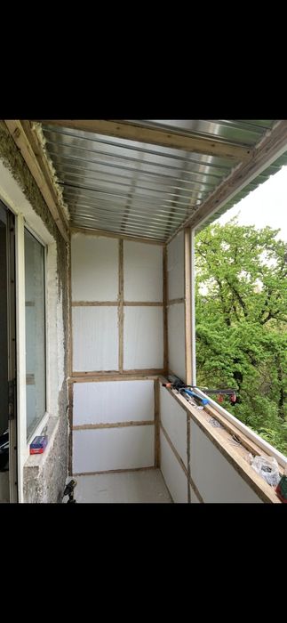 Обшивка утипление балкона