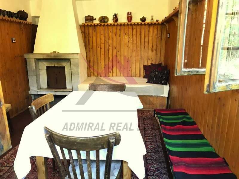 Дава се под наем Къща в Варна, м-т Сотира - 80 кв.м за 385 € - Снимка #2