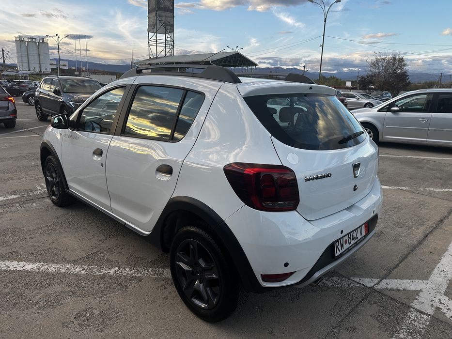 Dacia Sandero Stepway 0.9 TCE , 90 CP , Navigatie mare , Cameră spate ,      An 2018 ,    Euro 6