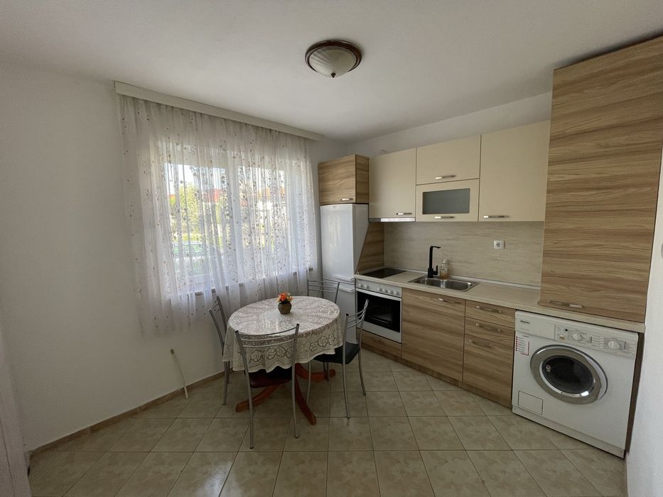 Етаж от къща под наем в гр. Карлово