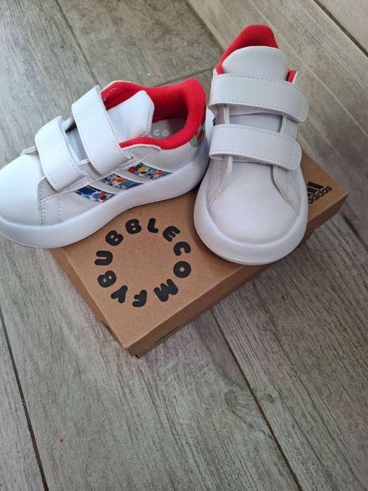Детски обувки Адидас обувани веднъж