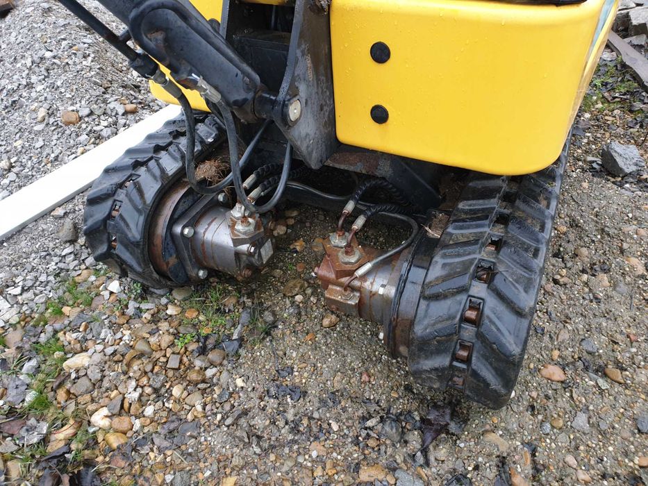 Excavator 1t motorizare 3 cilindrii Kubota