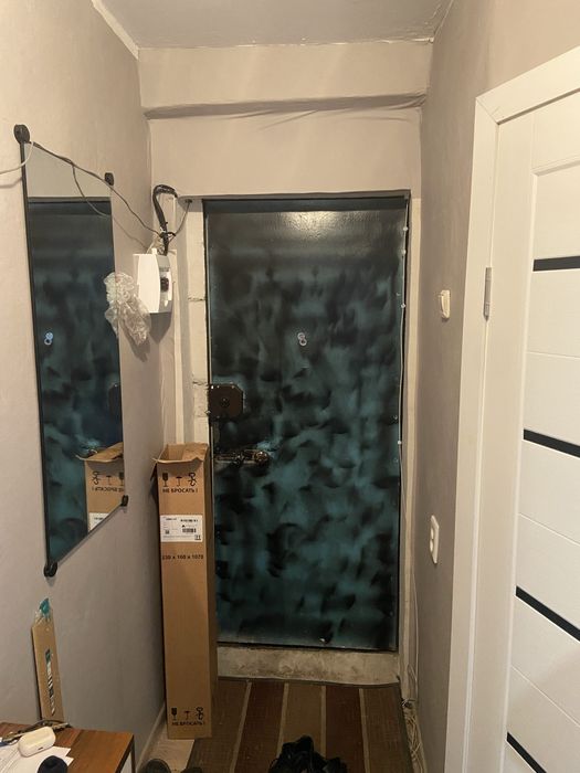 Продам квартиру в двухкомнатную