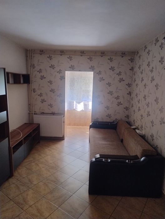 Închiriez garsonieră