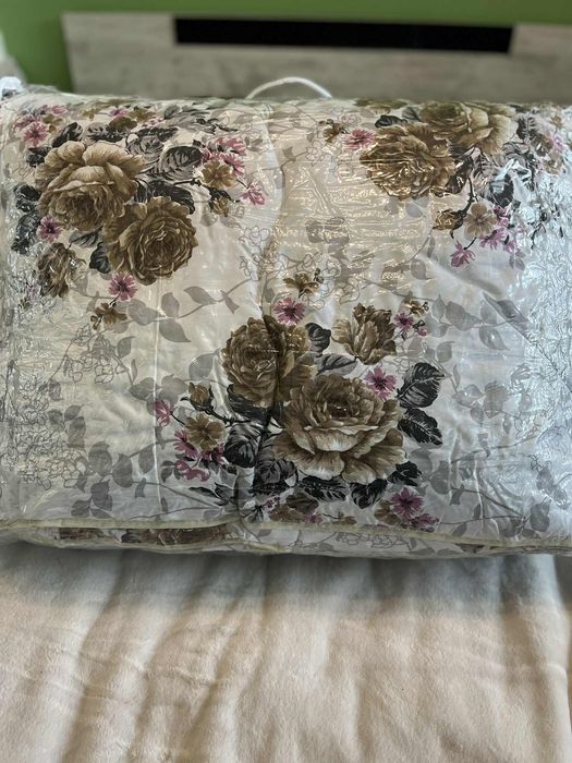 Спални комплекти с олекотени завивки