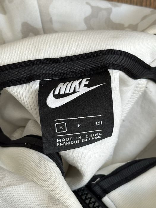 Nike tech fleece white camo top Оригинално! CJ5975-121