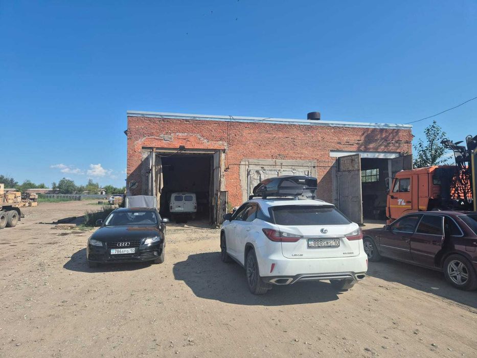 Боксы под автотранспорт
