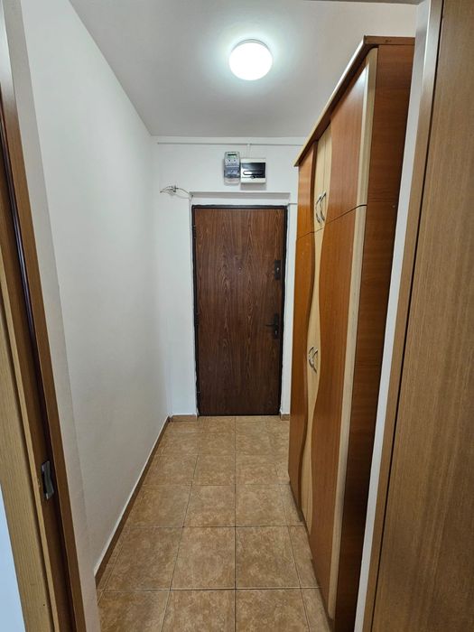 Inchiriez apartament 2 camere