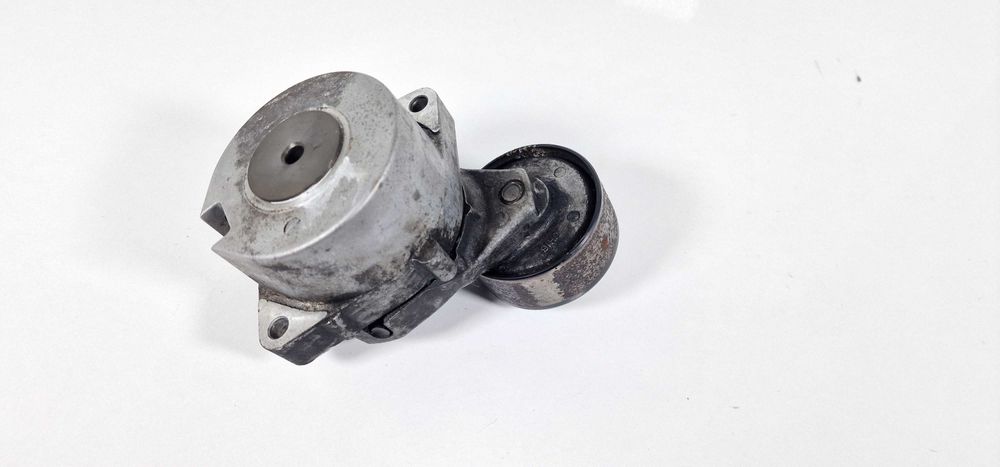 Обтегач Пистов Ремък Обтяжна Ролка Honda Accord Civic FRV CRV 2.2