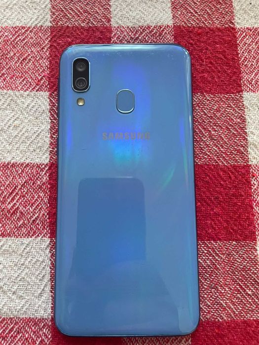 Samsung A40 64gb