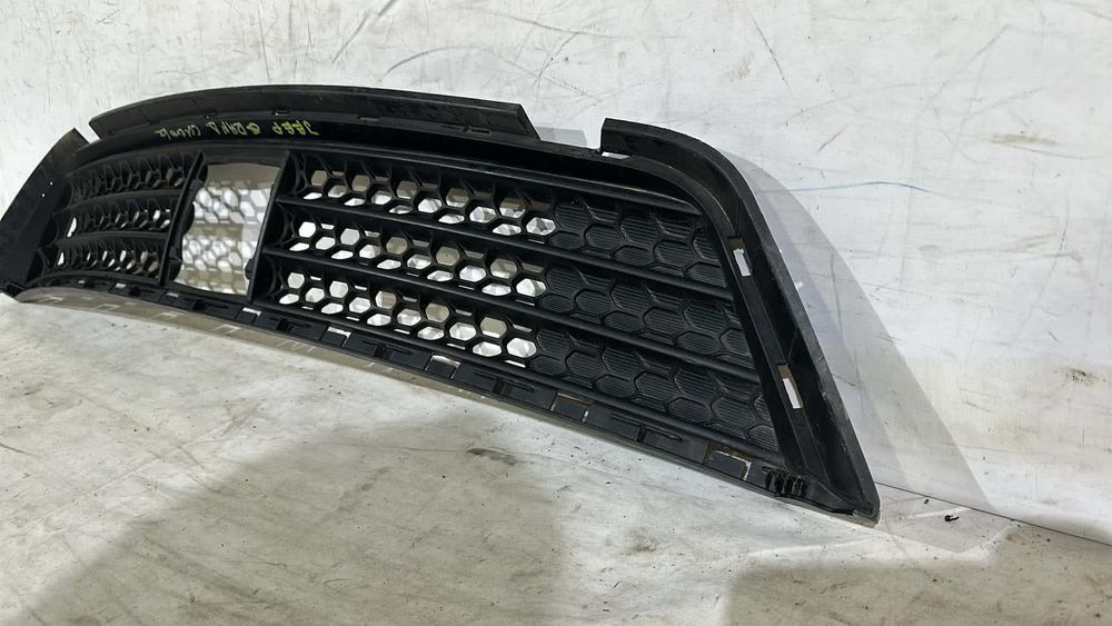 Grila inferioara Bara fata, Jeep Grand Cherokee, 2015, 2016, 2017, 2018, 2019, cod origine OE 68265267AA.