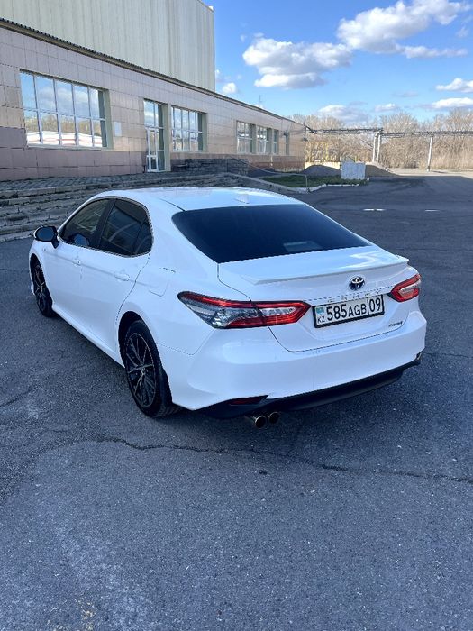 Toyota Camry 2021 (75)