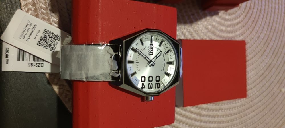 Оригинални часовници Diesel