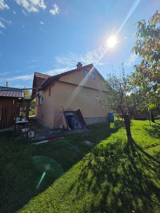 Casa pe Antonio Gaudi cu 1500mp teren