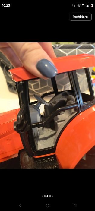 Jucărie tractor cu lumini impecabil