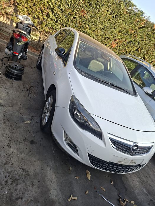 Piese opel astra j   1,7 diesel